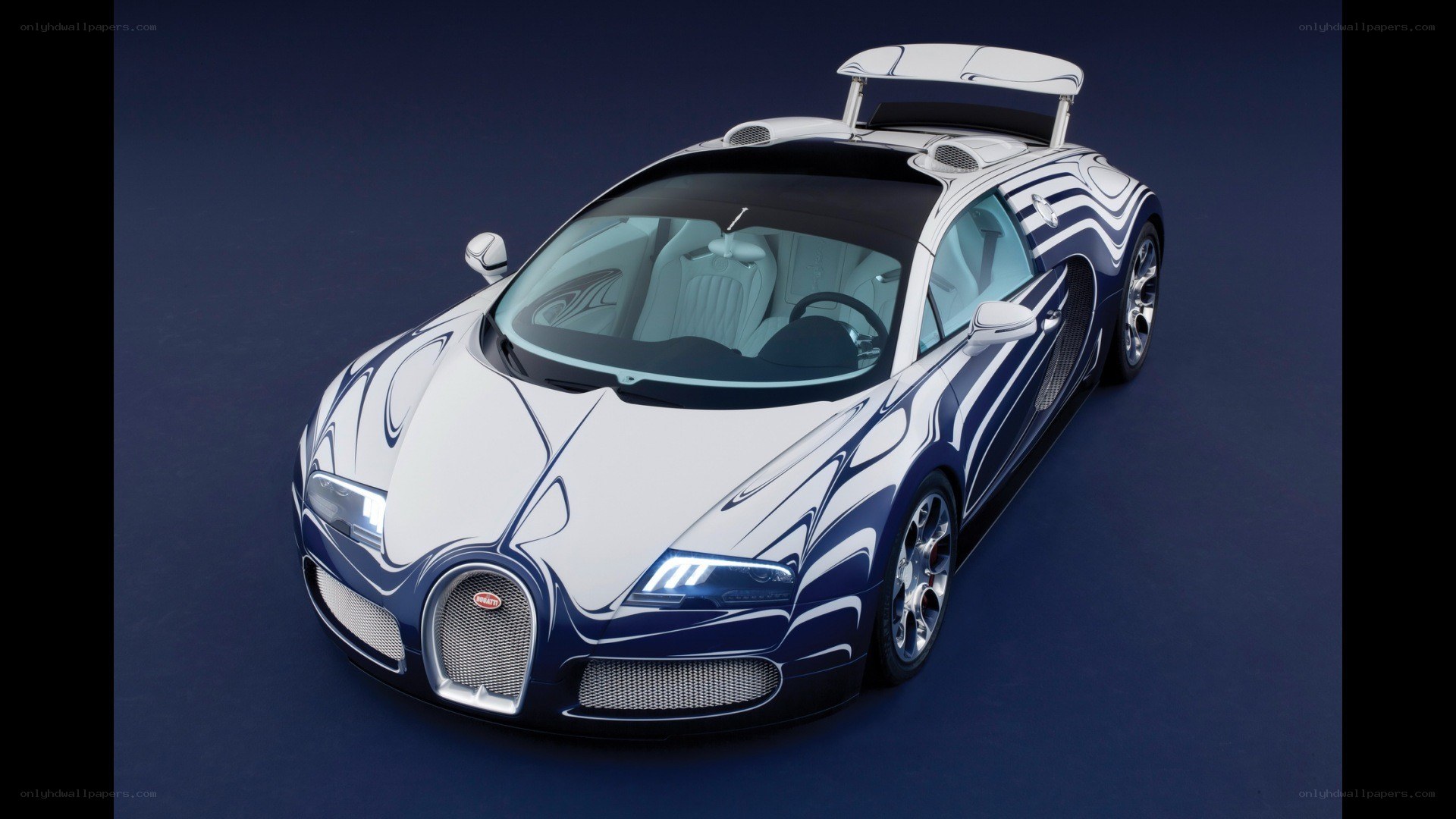 Bugatti Veyron with custom livery