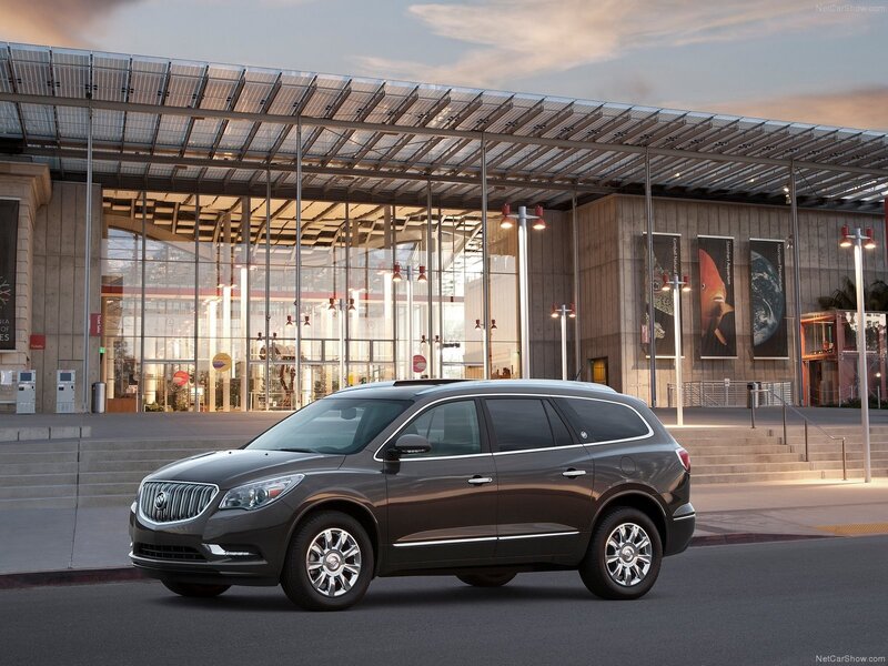 Buick Enclave parked outside museum