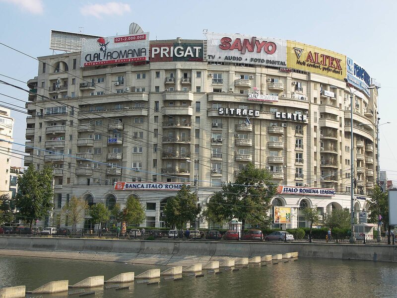 Building with Billboards