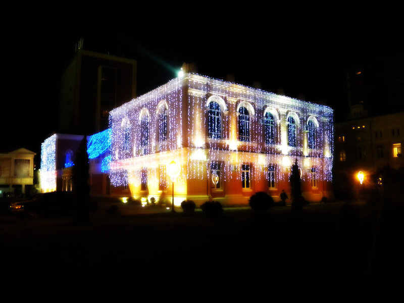 Building with Lights — White