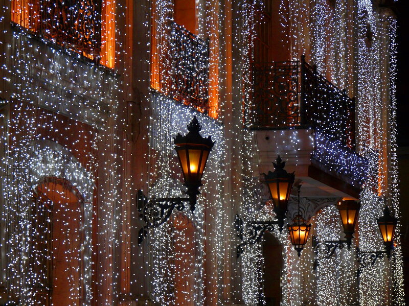 Building with String Lights