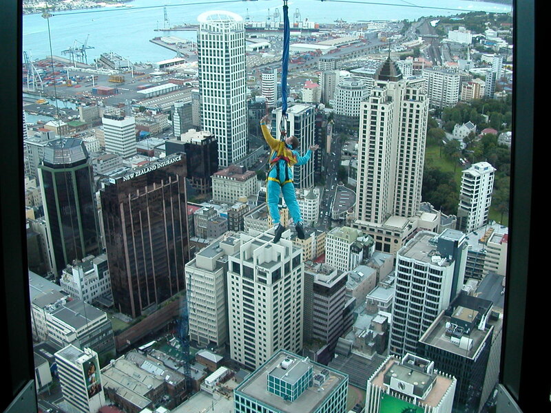 Bungee jumping in Auckland