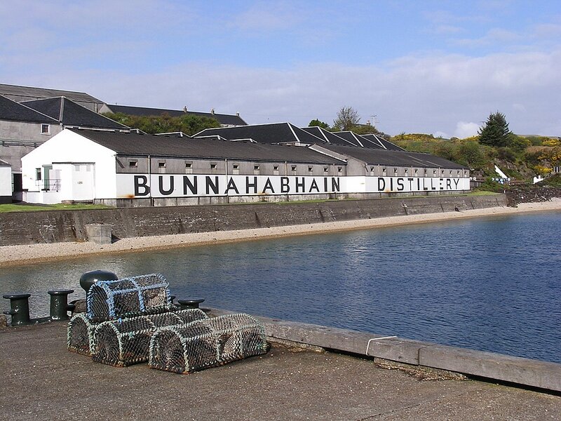 Bunnahabhain Distillery by the water
