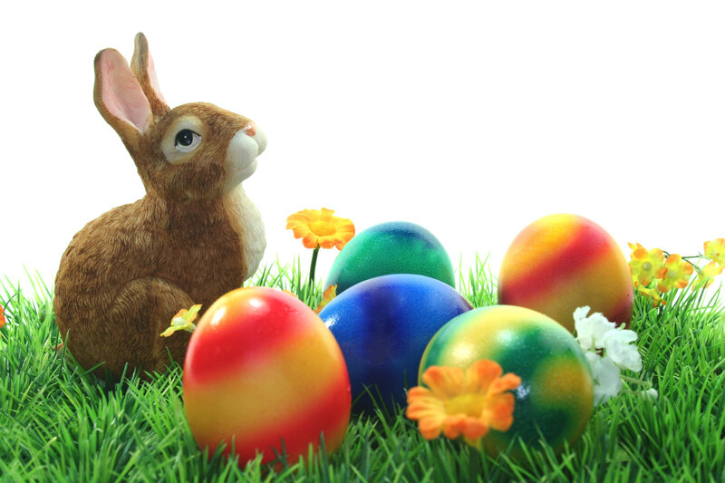 Bunny Figurine with Eggs — Green