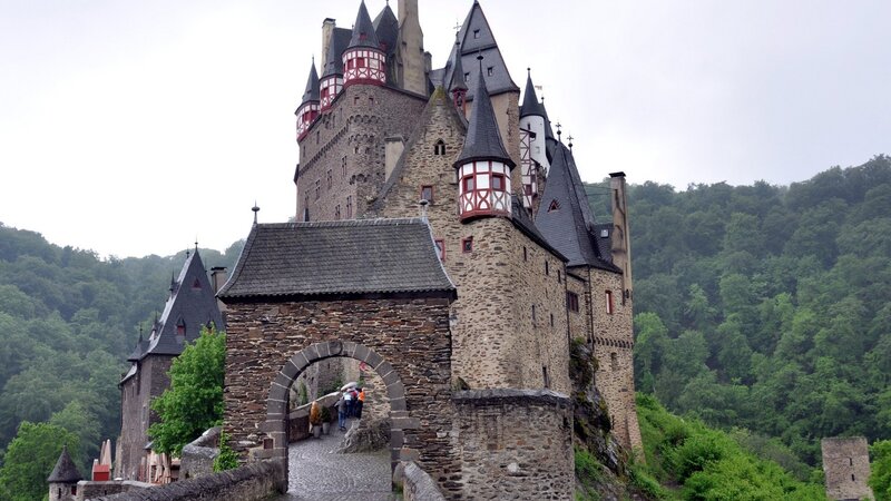 Burg Eltz Castle — Gray, Historic