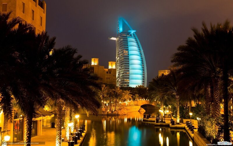 Burj Al Arab at night