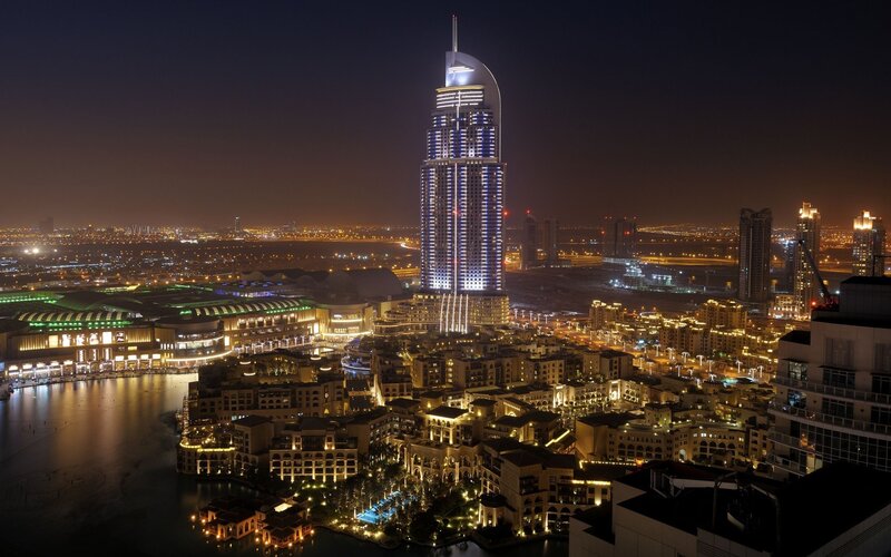 Burj Al Arab Hotel at Night — Black