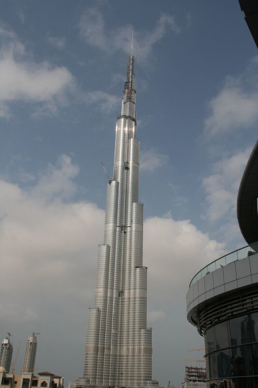 Burj Khalifa Skyscraper — Gray, Dramatic