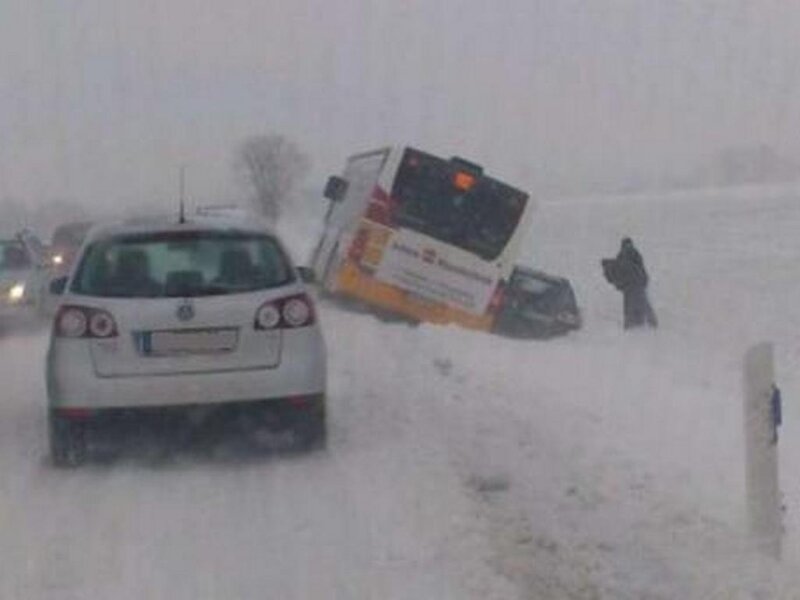 Bus Accident in Snow