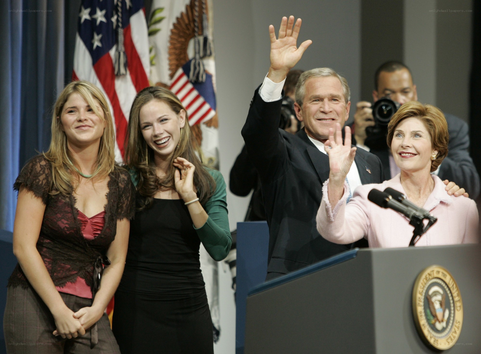 Bush family at podium