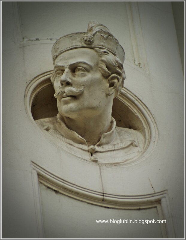 bust of a man in uniform