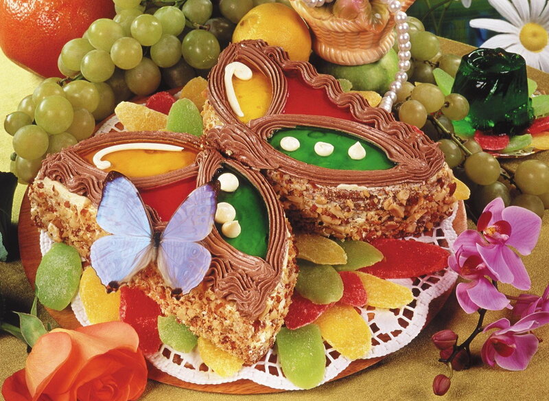 Butterfly-shaped Cake — Brown, Festive