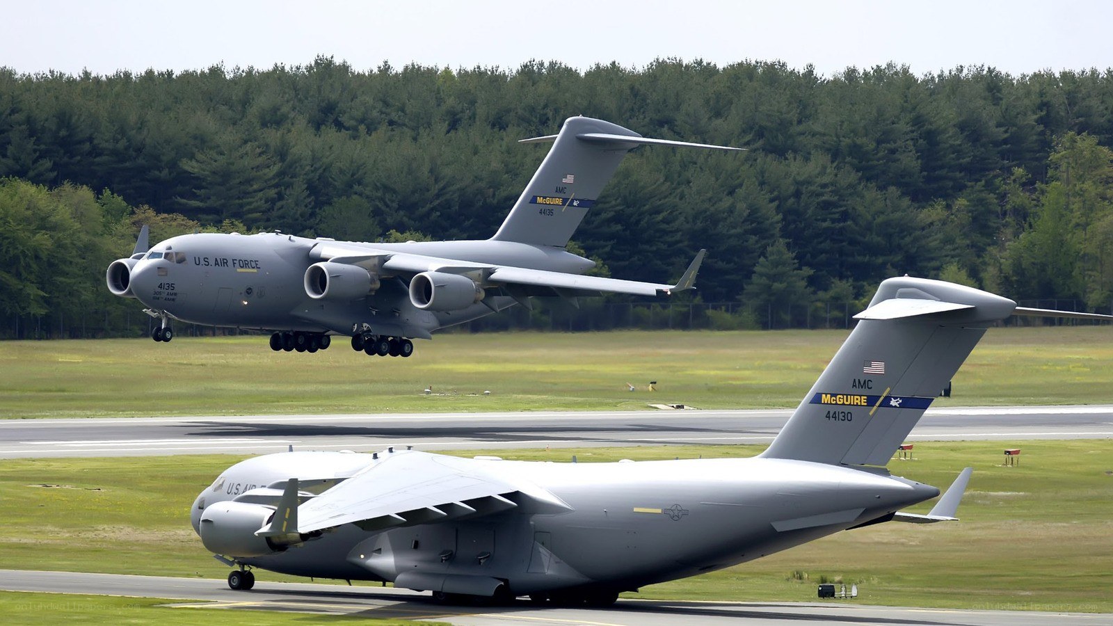 C-17 Globemaster III aircraft