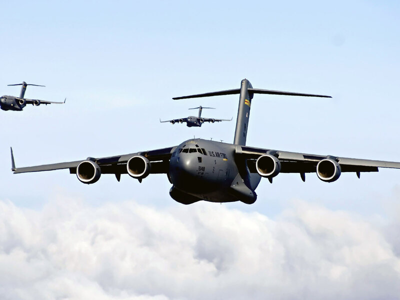 C-17 Globemaster III — Gray, Dramatic