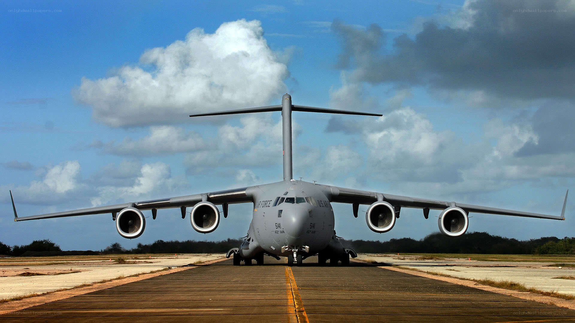 C-17 Globemaster III on runway