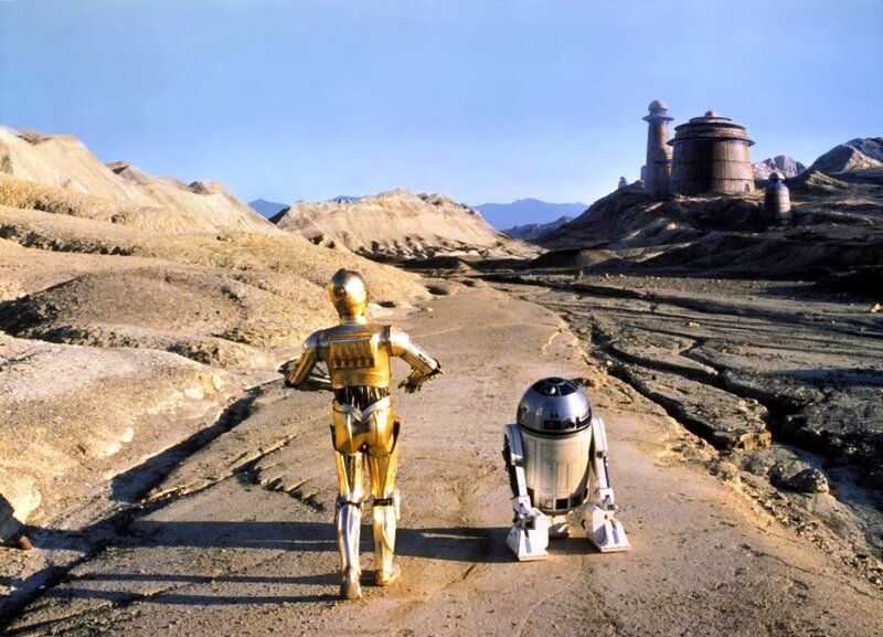 C-3PO and R2-D2 on a desert planet