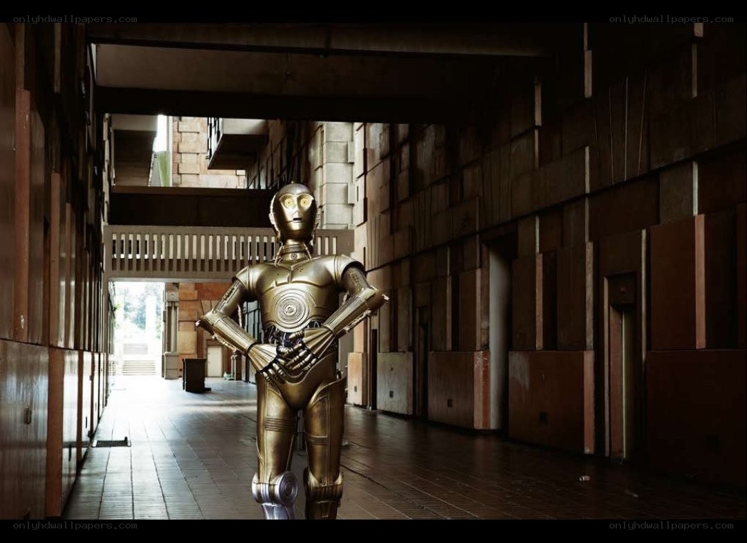 C-3PO in an abandoned building