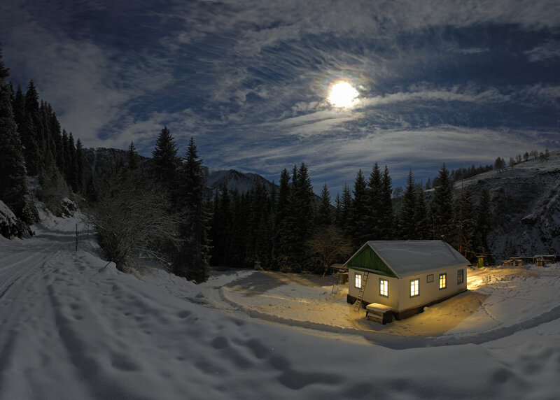 Cabin in the snowy mountains