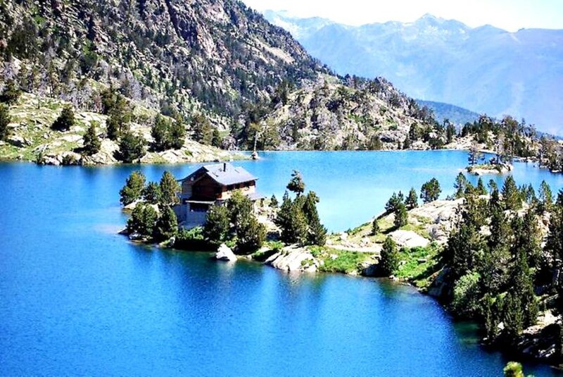 Cabin on Lake Island — Blue