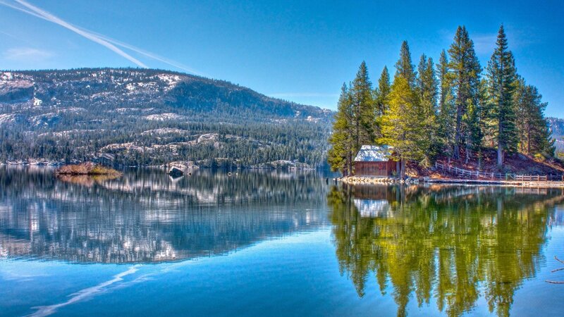 Cabin on Lakeside Island