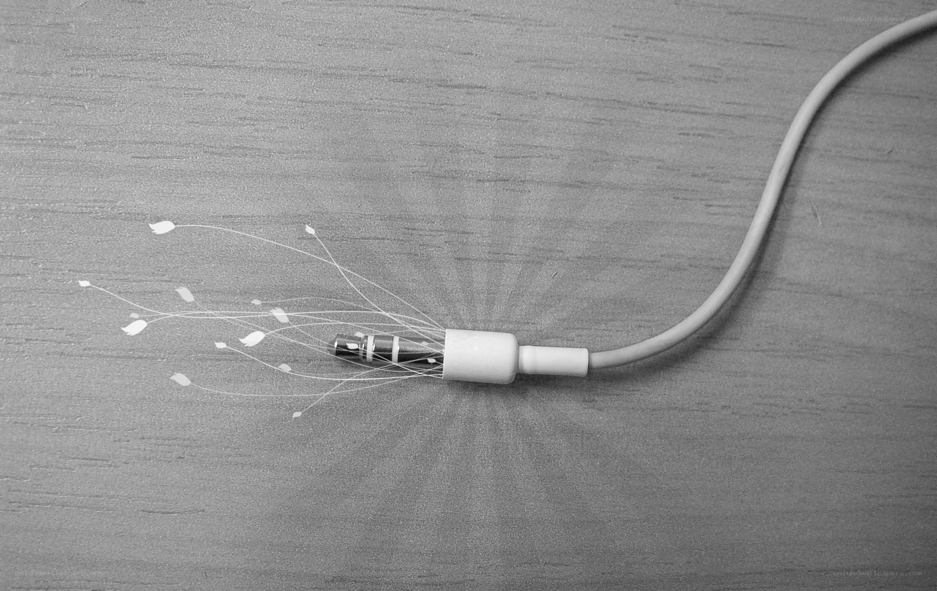 Cable with floral design