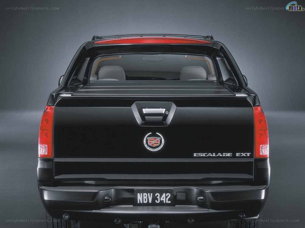 Cadillac Escalade EXT rear view