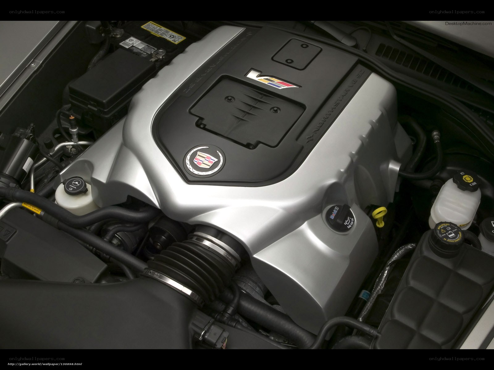 Cadillac V8 engine bay