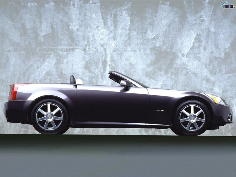 Cadillac XLR convertible