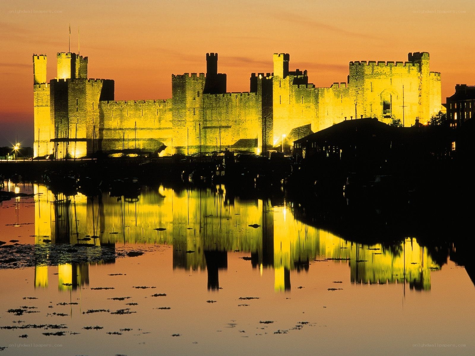 Caernarfon Castle at dusk