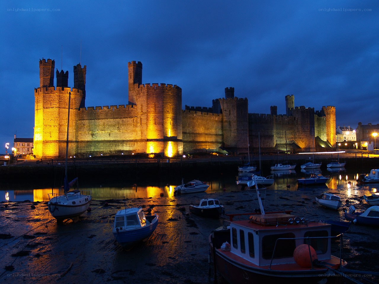 Caernarfon Castle at dusk