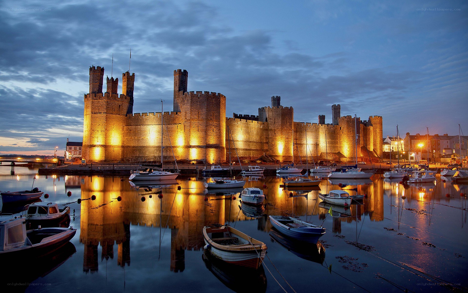 Caernarfon Castle at dusk