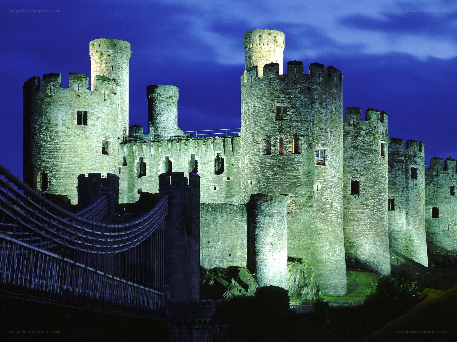 Caernarfon Castle at night