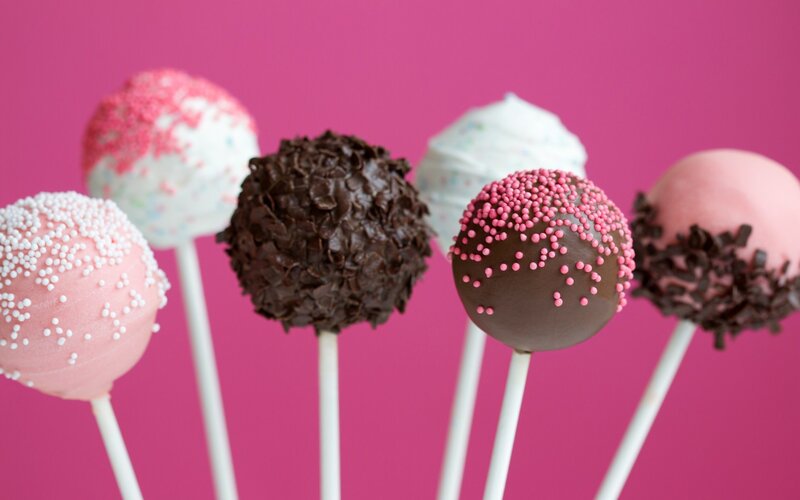 Cake Pops on Sticks