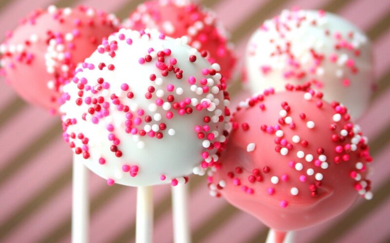 Cake Pops with Sprinkles