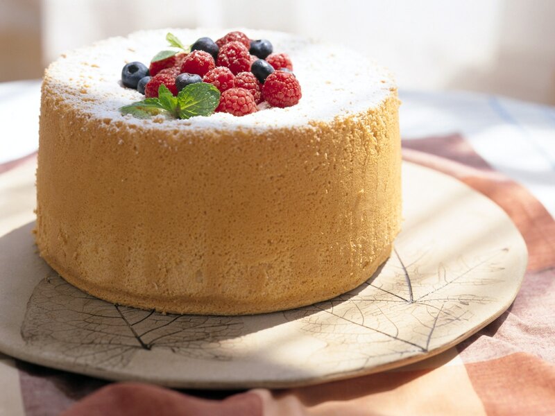 cake with berries and mint