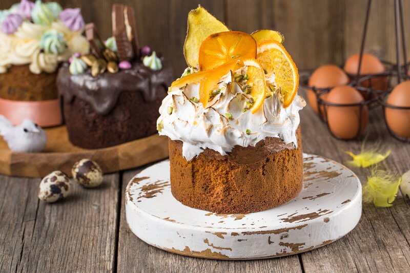 Cake with Meringue Topping