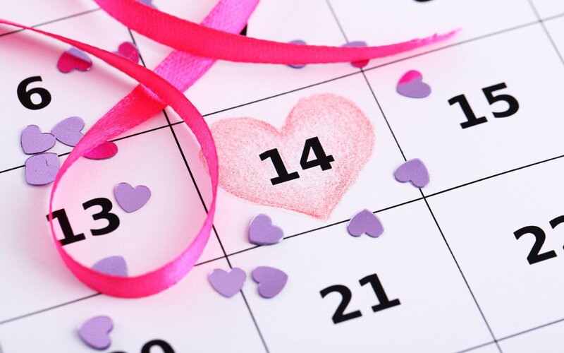 Calendar with Heart — Pink