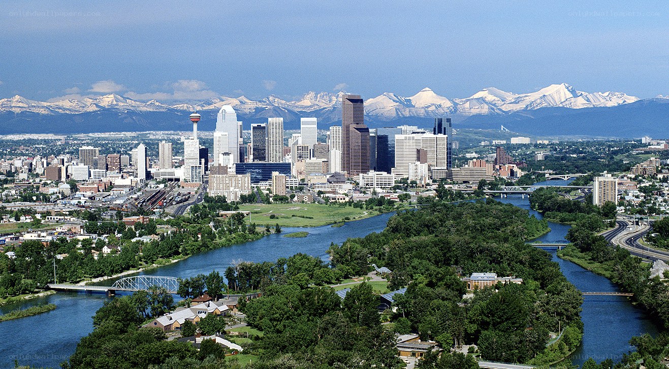 Calgary skyline with mountains
