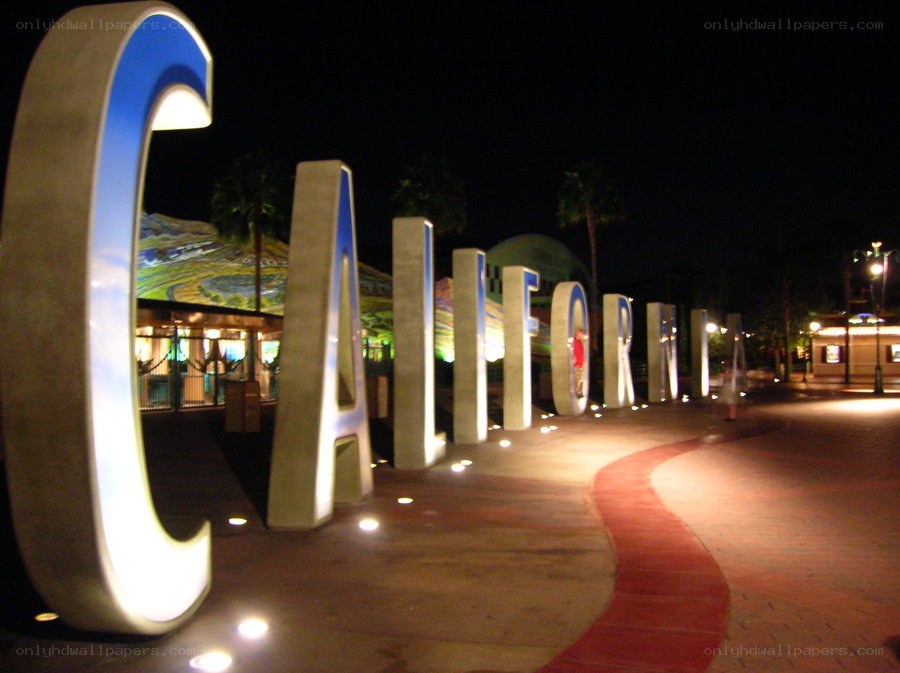 California sign at night