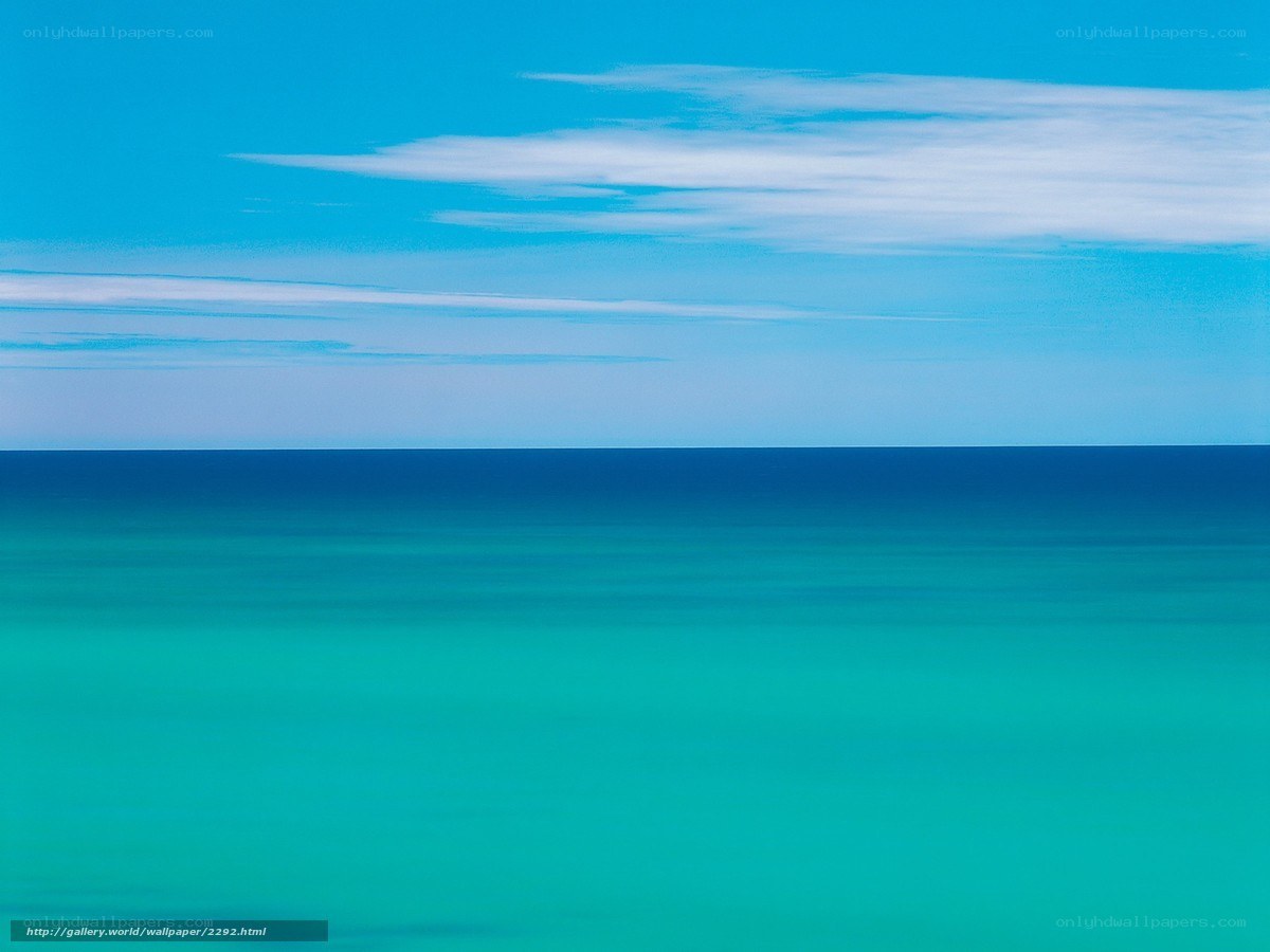 calm ocean horizon