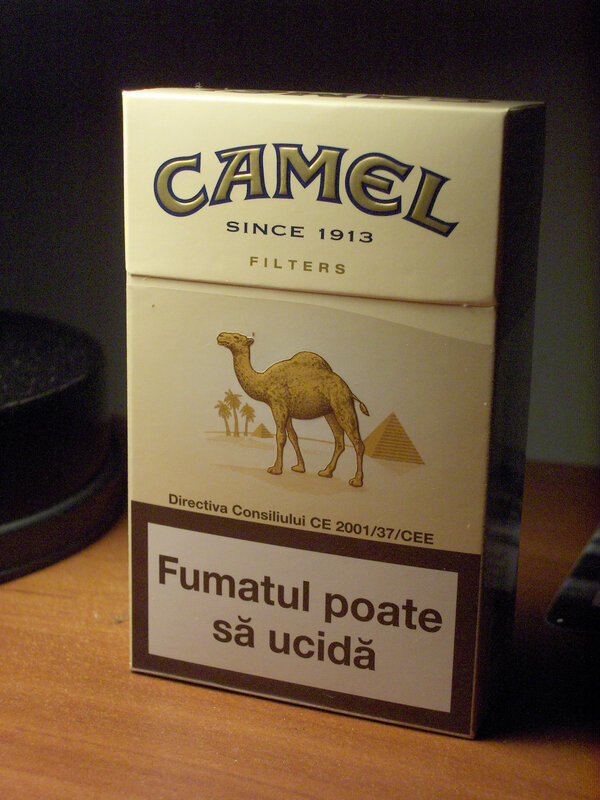 Camel cigarette pack
