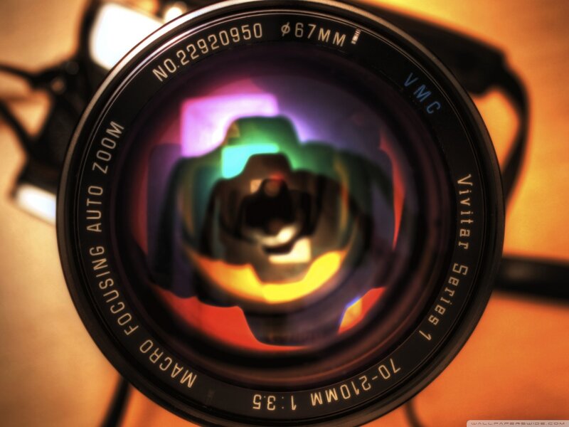 Camera Lens Reflection — Black