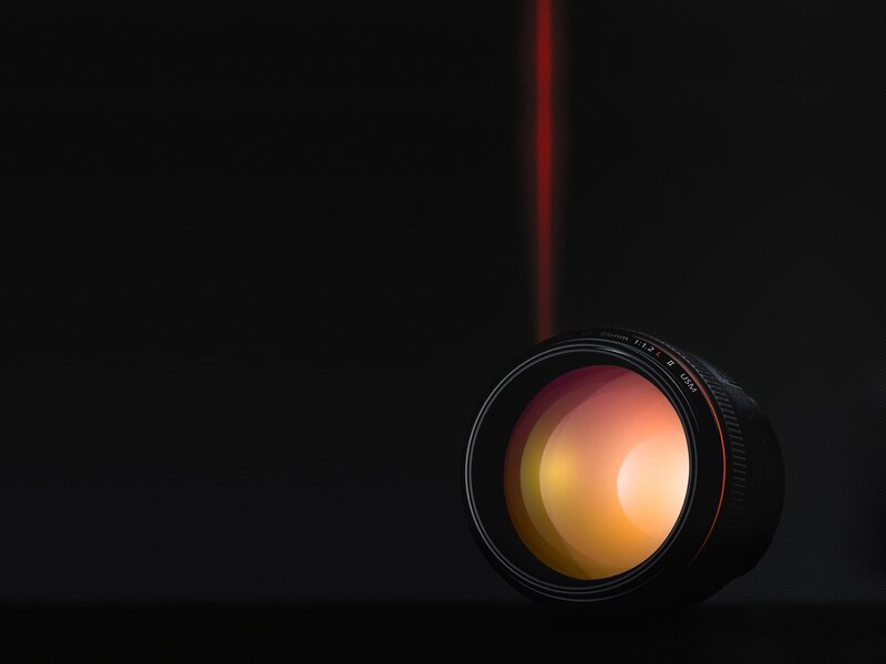 camera lens with red light