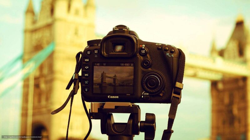 Camera on Tripod — Brown