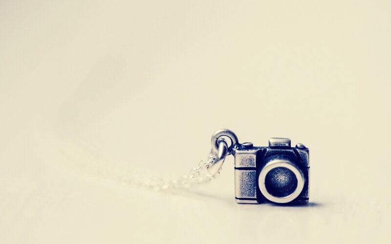 Camera-shaped Pendant — Silver, Minimalist