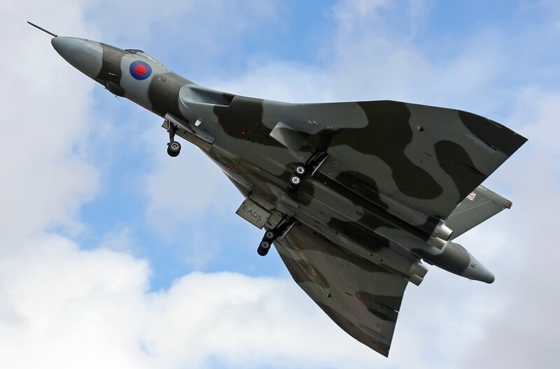 Camouflage Jet Aircraft — Gray, Dynamic
