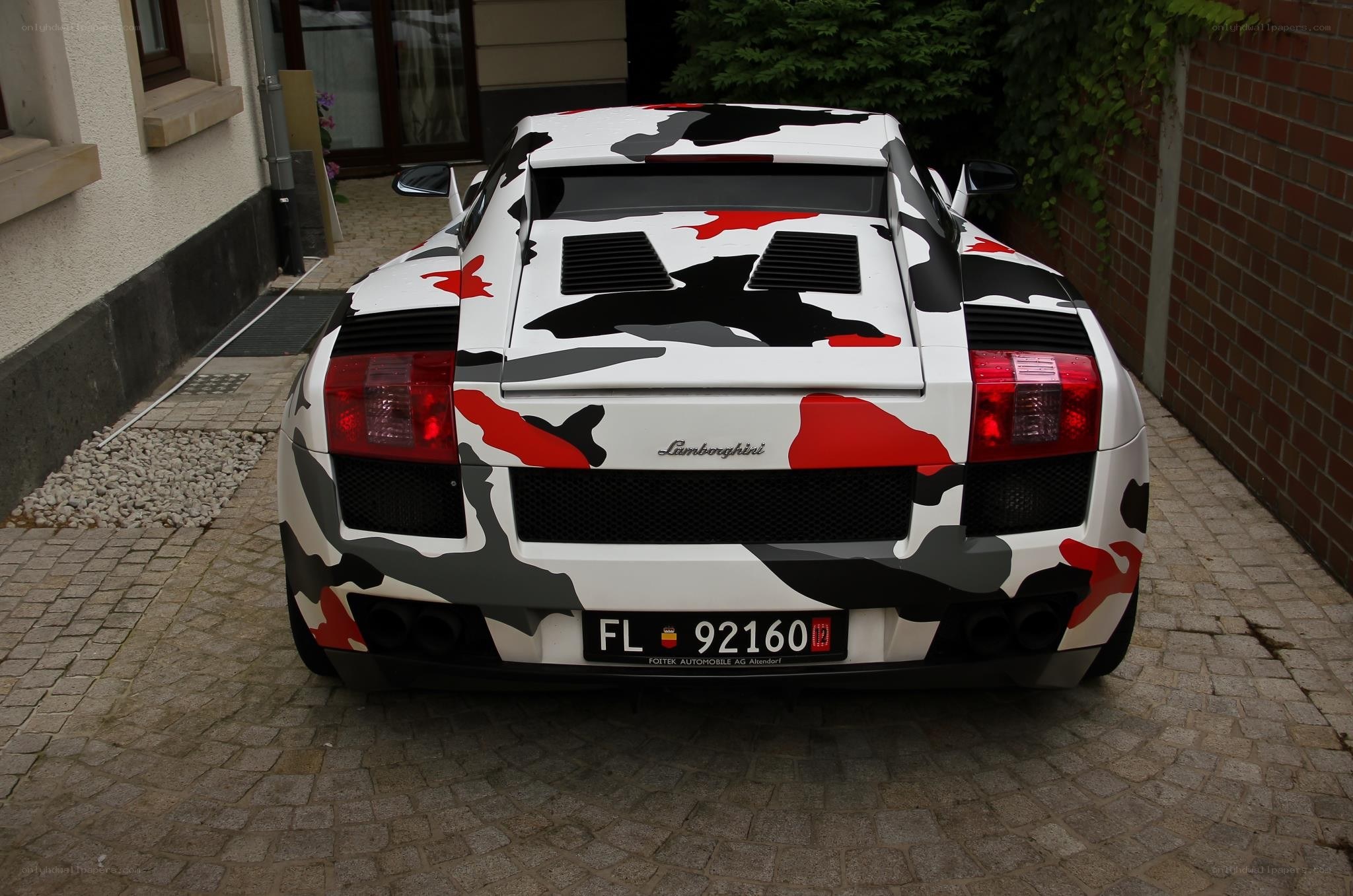 camouflage Lamborghini Gallardo