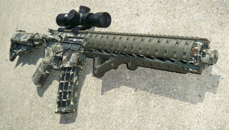 Camouflage-patterned Rifle — Green