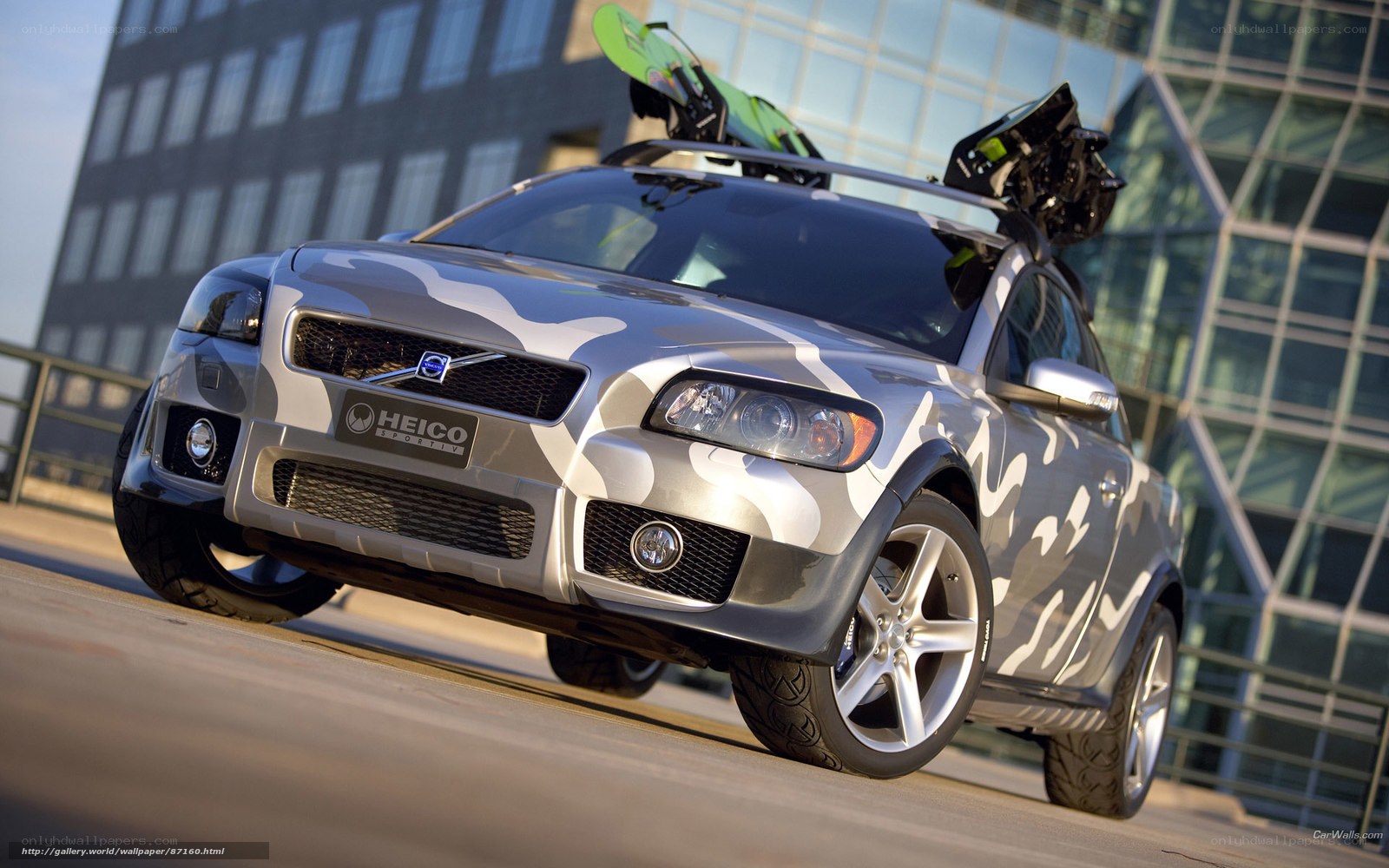 camouflage volvo xc70