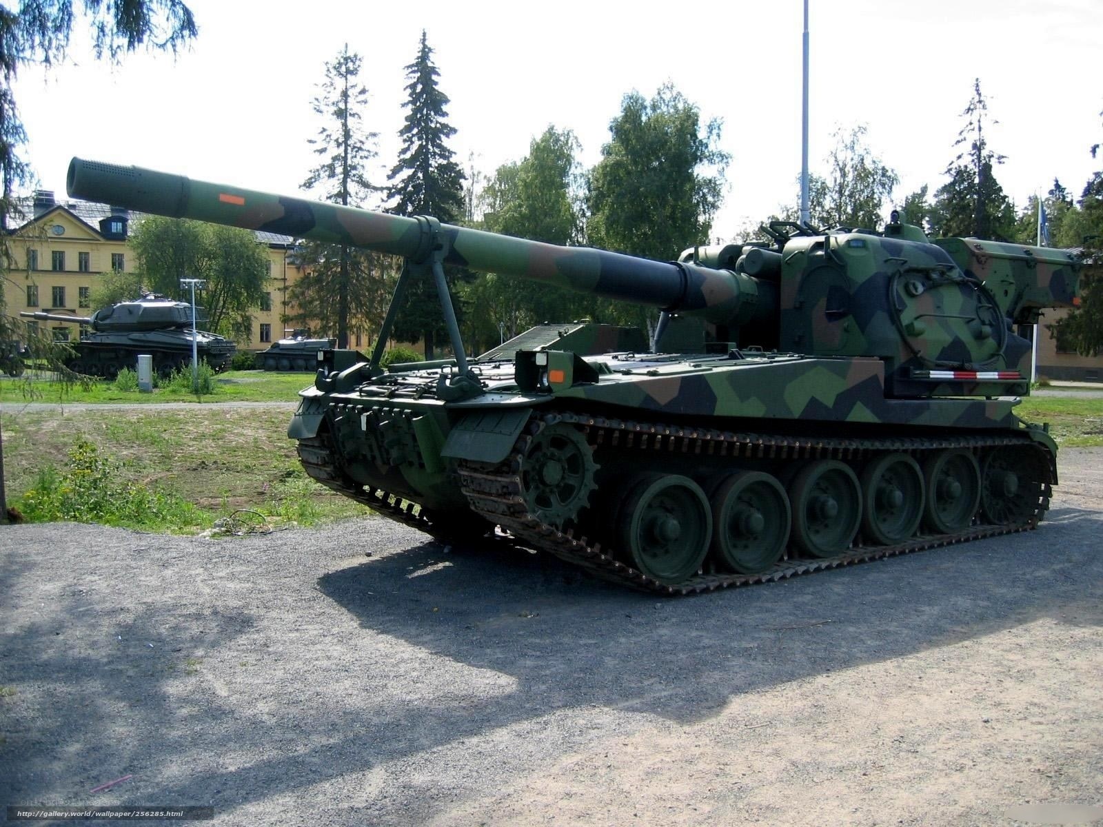 Camouflaged self-propelled howitzer